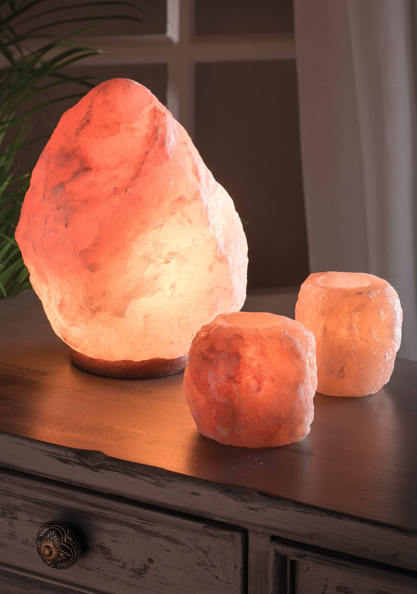 2-3kg Salt Lamp On Wooden Base